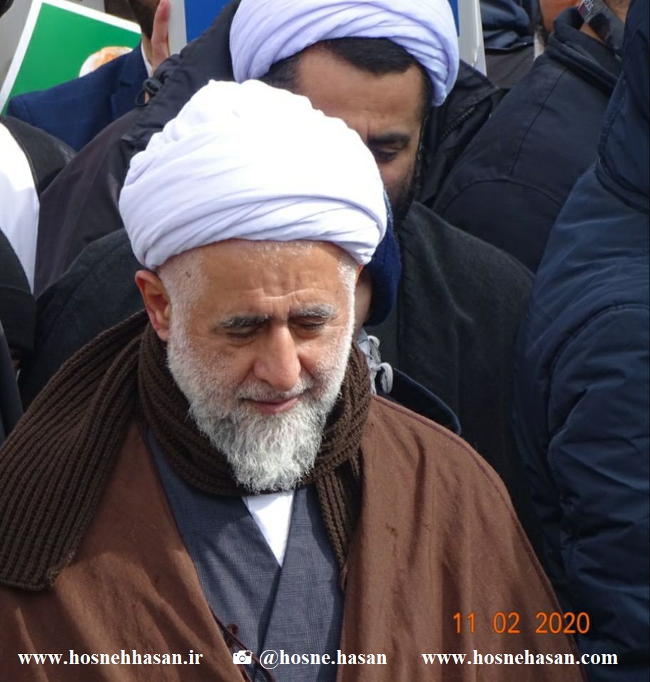 حضور-استاد-صمدی-آملی-در-راهپیمایی-22-بهمن